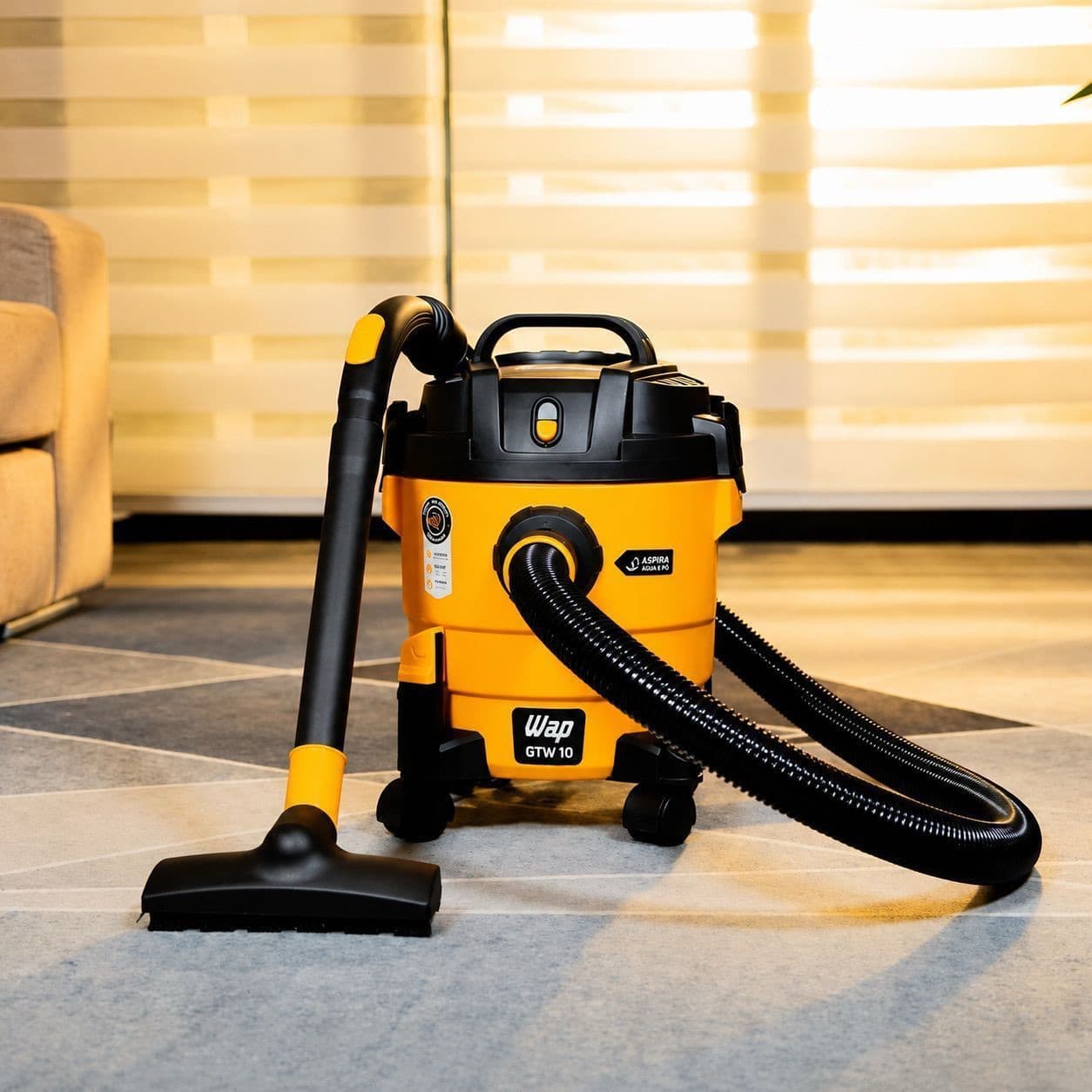 Aspirador de Pó e Água WAP GTW 10 1400W